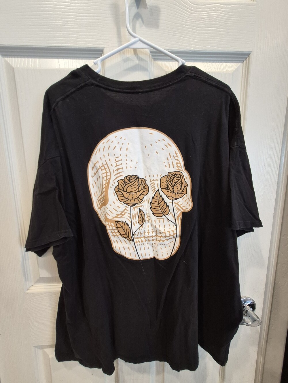 5/25 CHOMP Black Graphic Tee with Skull